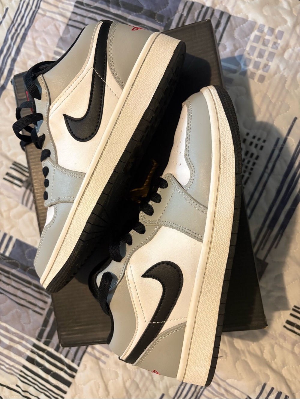 Nike Air Jordan 1 Low Light Smoke Grey Gym Red 553558-301 Women's Size 8